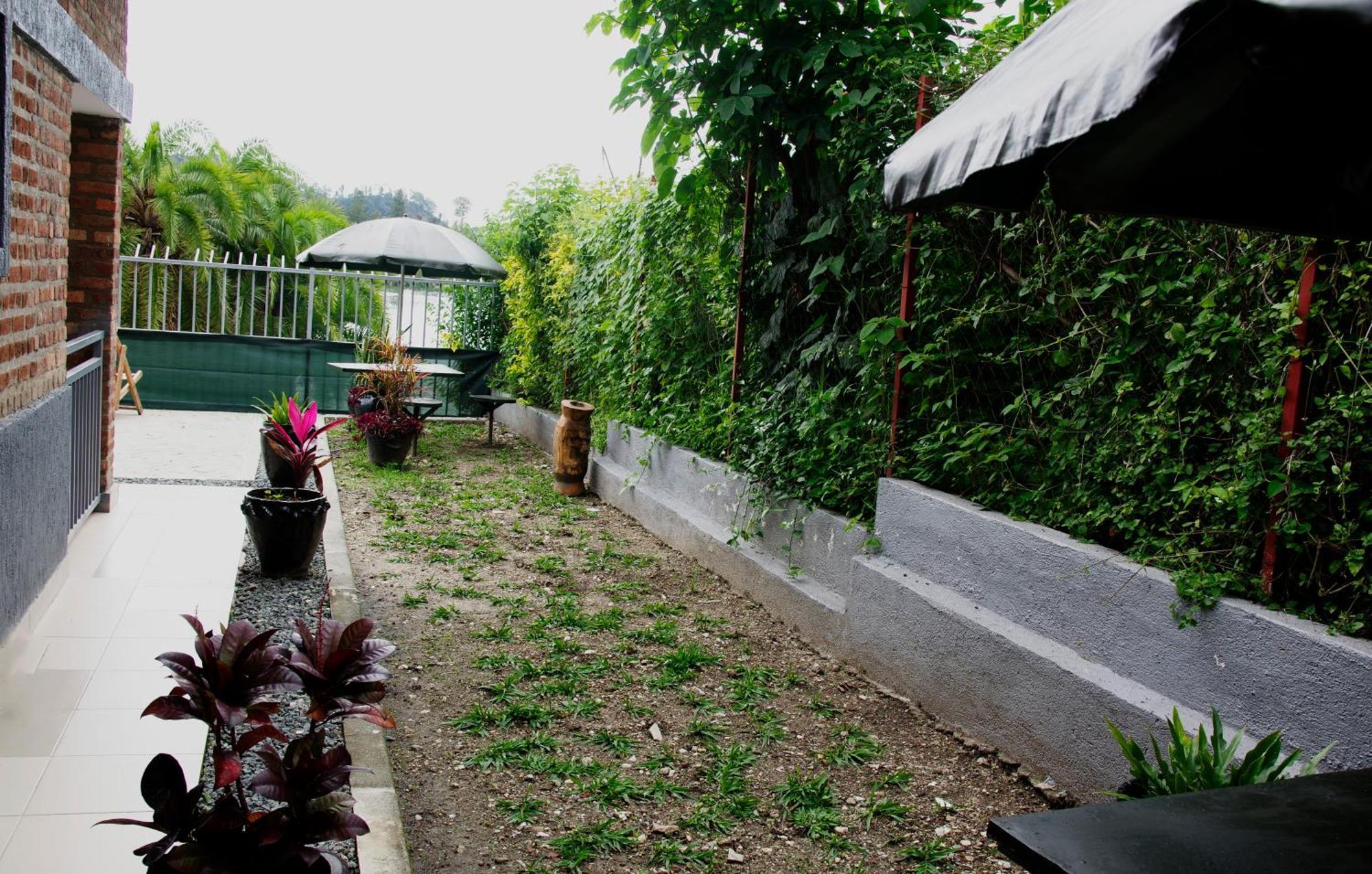 Spa Shallum Kibuye Esterno foto