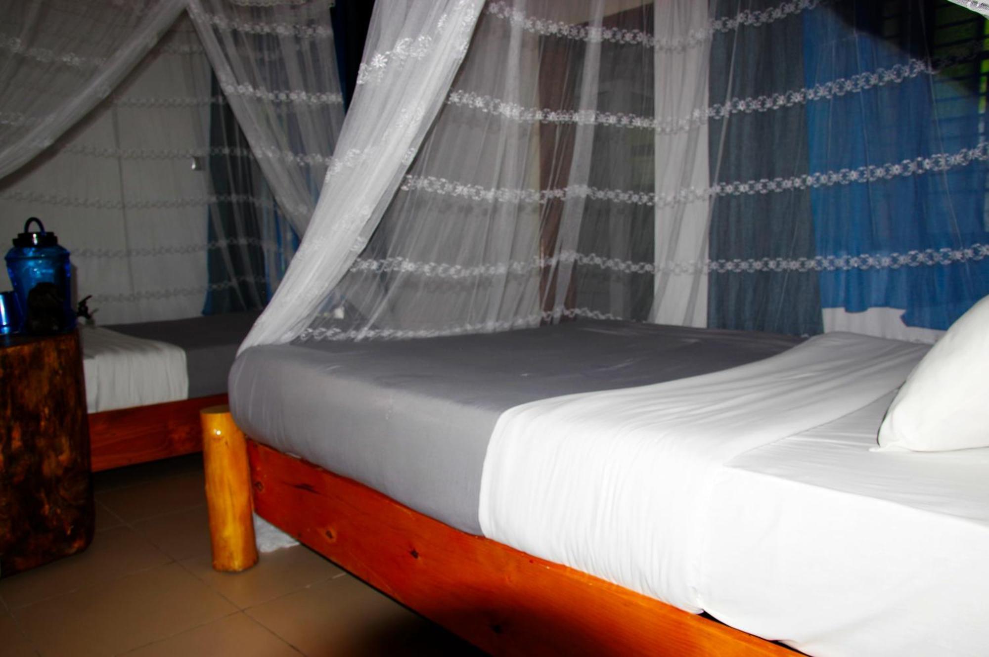 Spa Shallum Kibuye Esterno foto